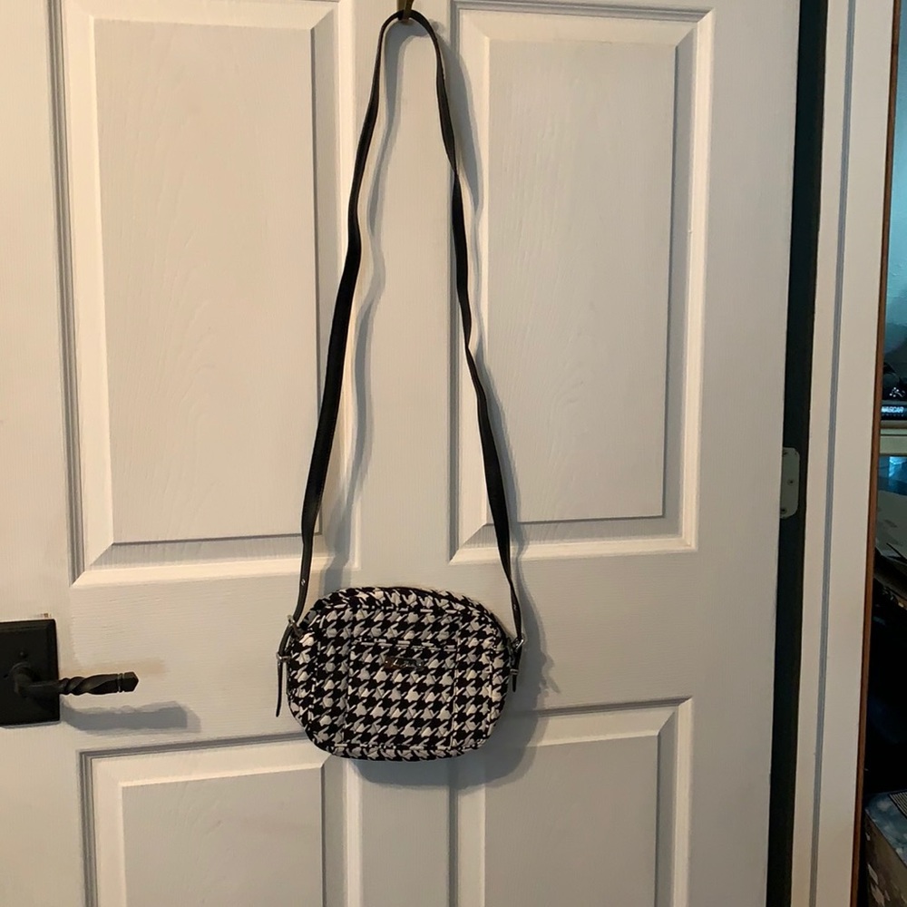 Vera Bradley small crossbody. Houndstooth.